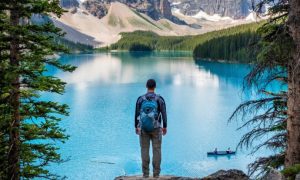 Aplikasi Wajib di HP Sebelum Solo Travel, Persiapan Digital yang Menyelamatkan
