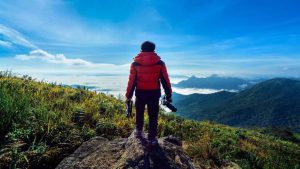 Tips Berteman dan Berbaur dengan Lokal Saat Bepergian Sendiri