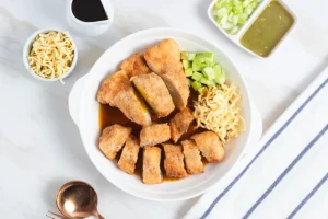 Pempek, Kuliner Khas Palembang yang Mendunia
