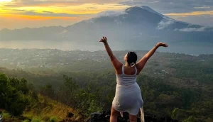 Kekuatan Transformatif Travel Solo, Mengapa Pergi Sendiri Bisa Mengubah Hidup