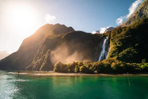 Milford Sound, Fjord Spektakuler di Ujung Selatan Selandia Baru